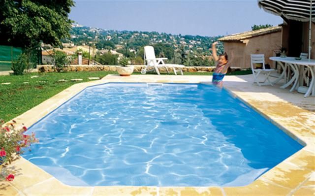 piscine coque polyester AMBRE Modèle  indisponible