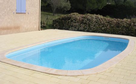 piscine coque polyester modele LOLITE Modèle  indisponible